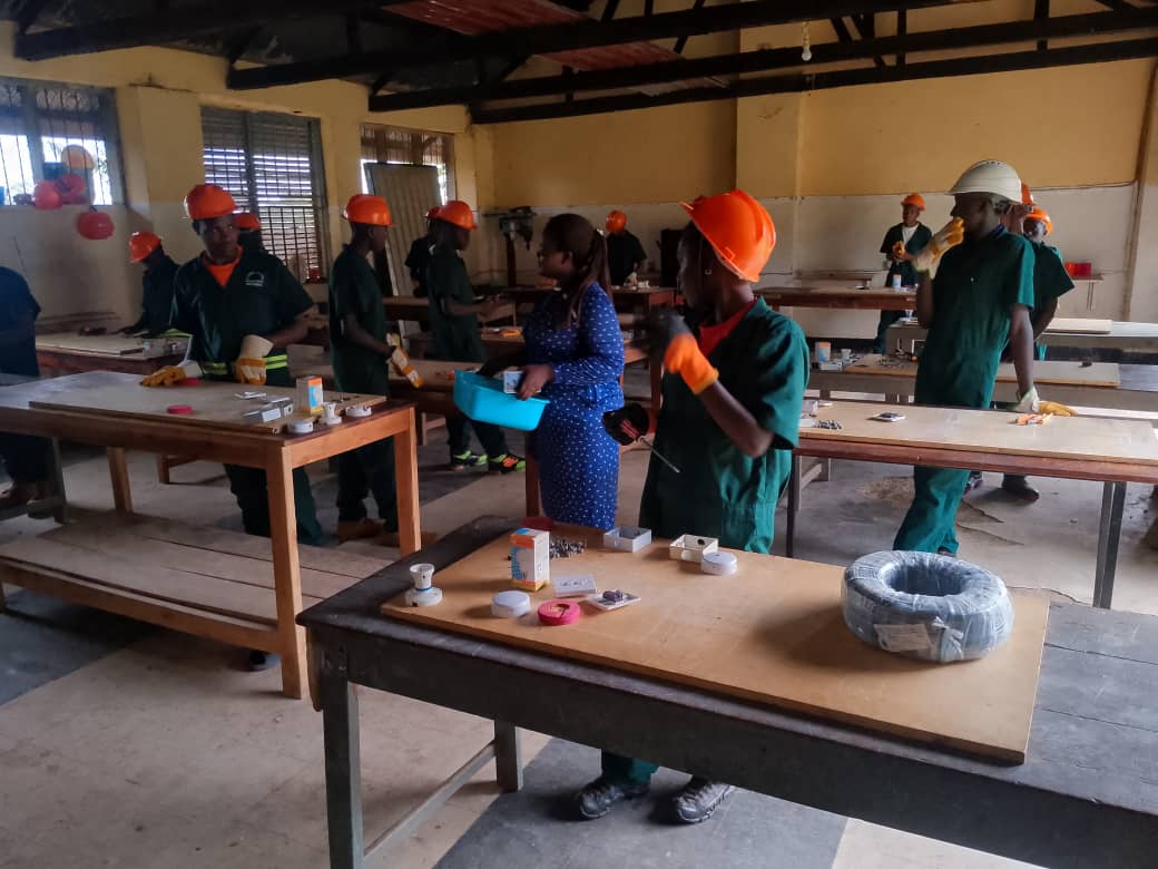 Trainee measuring solar components